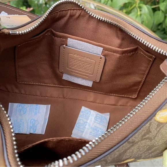 NWT COACH TERI SHOULDER BAG IN SIGNATURE CANVAS WITH BANANA PRINT (CR289) - Picture 8 of 12